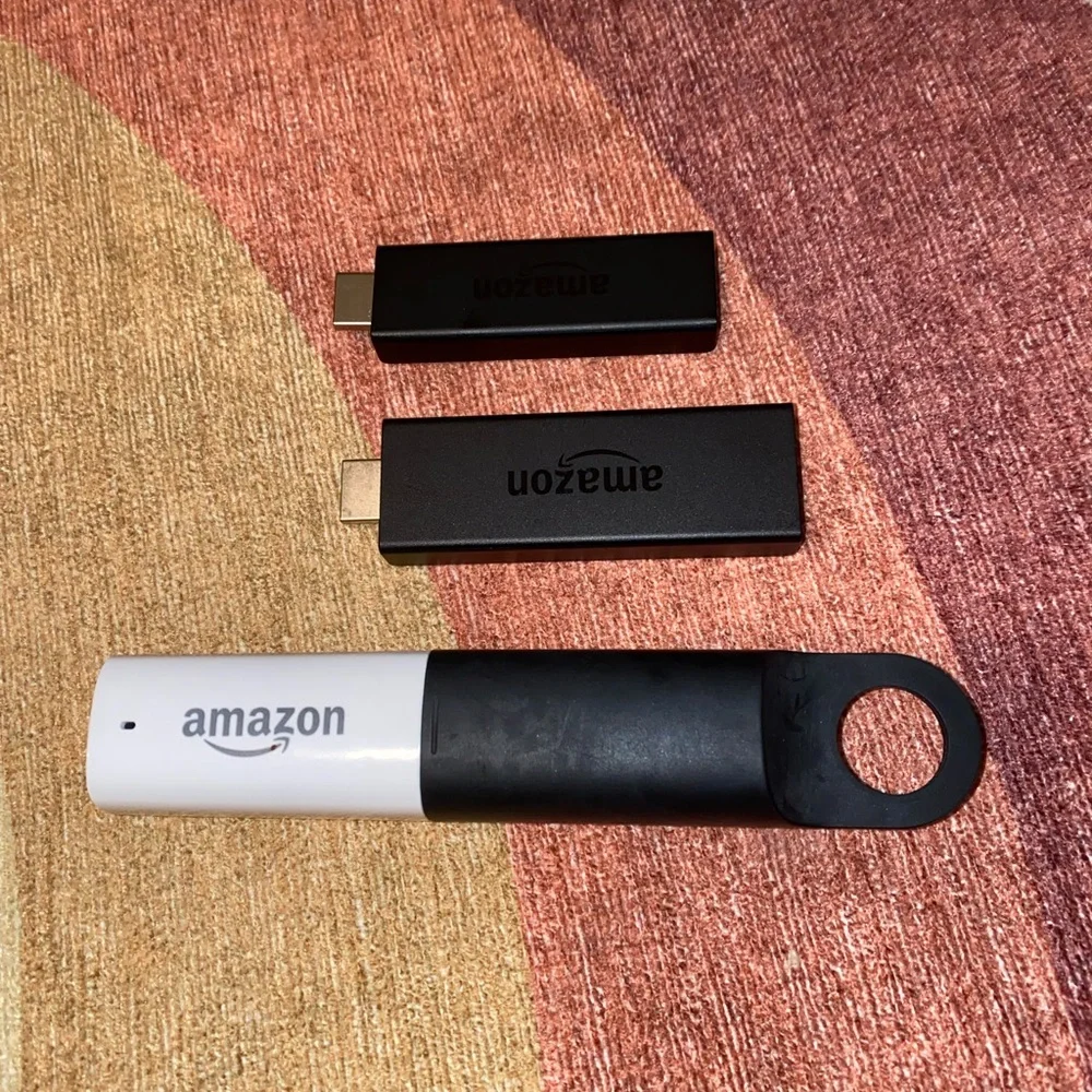 Amazon fire stick bundle NWT